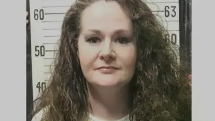 Justiça dos EUA suspende execução de Christa Pike momentos antes da injeção letal - Studio TV