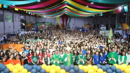 Mais de 800 jovens participam da 9ª Jornada Diocesana da Juventude em Flores da Cunha - Studio TV