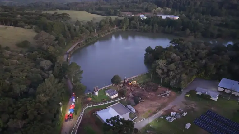 Mergulhadores iniciam inspeção interna na Barragem Arroio São Luiz, em São Marcos - Studio TV