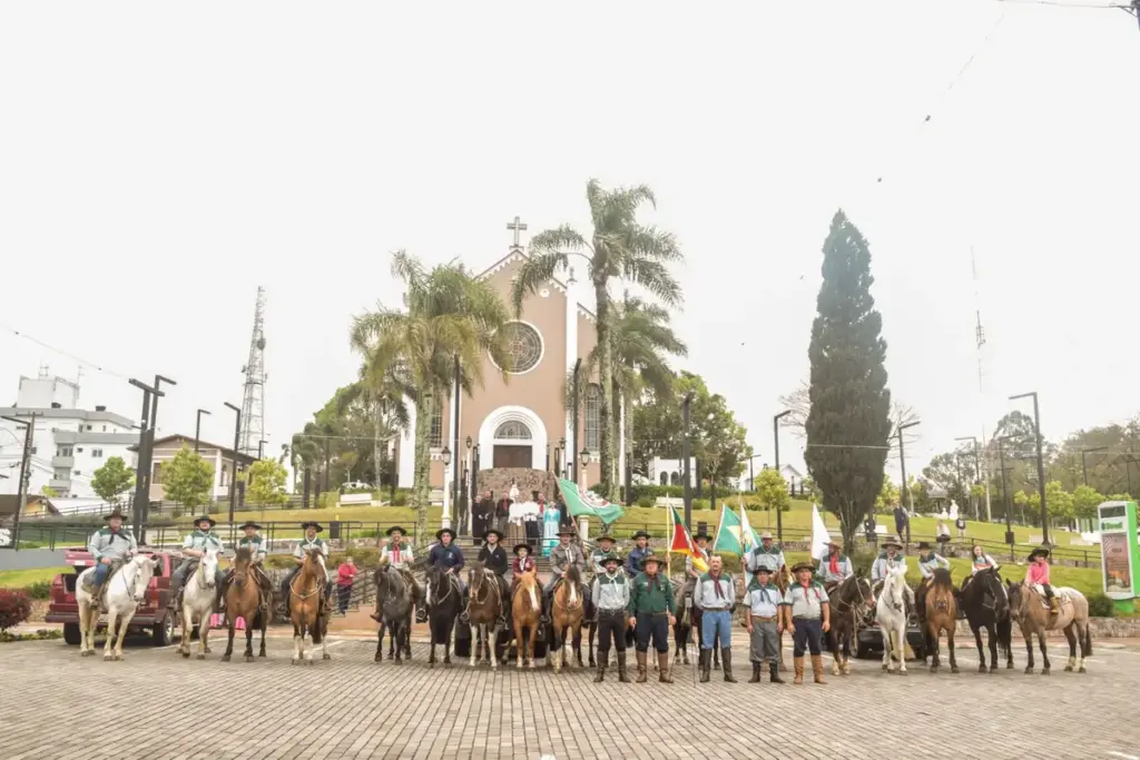 Missa Crioula reúne comunidade e celebra tradições gaúchas em Vila Flores - Studio TV