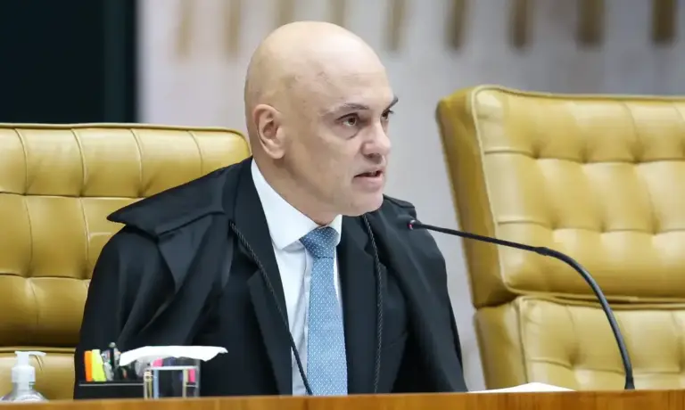 Moraes se declara impedido e deixa ação sobre registros da esposa no Senado - Studio TV