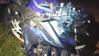 Motociclista fica em estado grave após colisão na Estrada do Mar; motorista foge - Studio TV