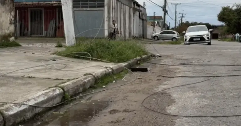 Motociclista morre ao ser atingido por fios caídos após temporal no RS - Studio TV