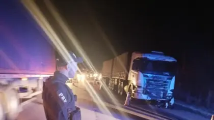 Motociclista morre após colisão frontal com carreta na BR-293 no sul do RS - Studio TV