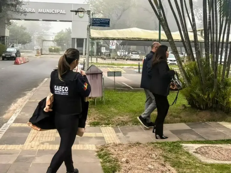 MPRS denuncia 10 pessoas por suposto desvio de R$ 2,25 milhões em emendas destinadas à saúde de Porto Alegre - Studio TV