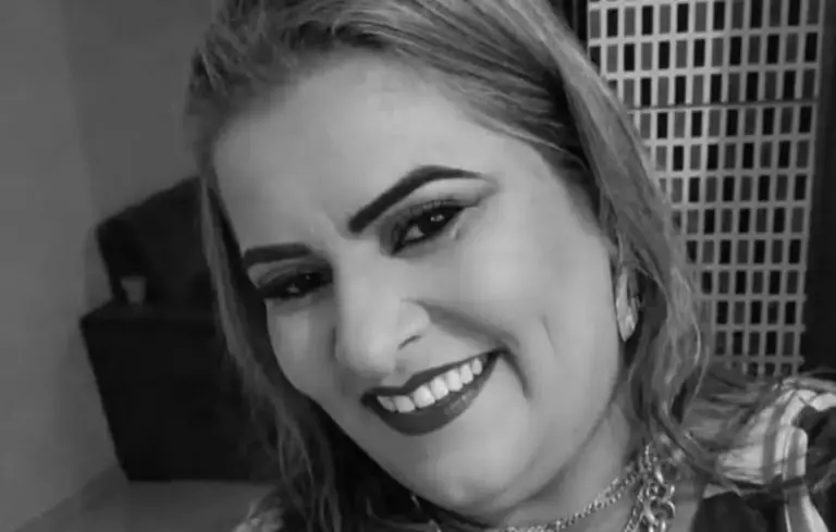 Mulher morta ao tentar proteger o filho durante ataque a tiros é sepultada em Tapejara - Studio TV