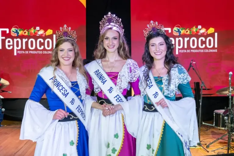 Nova Pádua elege soberanas da 16ª Feprocol - Studio TV