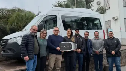 Nova Prata recebe nova van acessível para transporte de pacientes - Studio TV