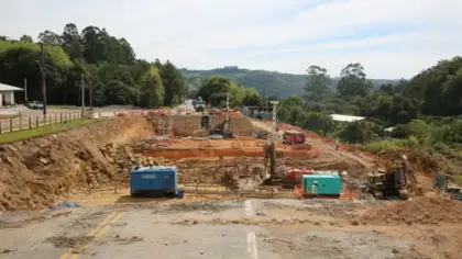 Obras avançam na RSC-453 entre Farroupilha, Bento Gonçalves e Garibaldi - Studio TV