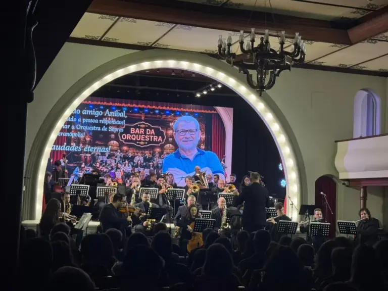 Orquestra de Sopros de Veranópolis reúne grande público no espetáculo “Bar da Orquestra” - Studio TV