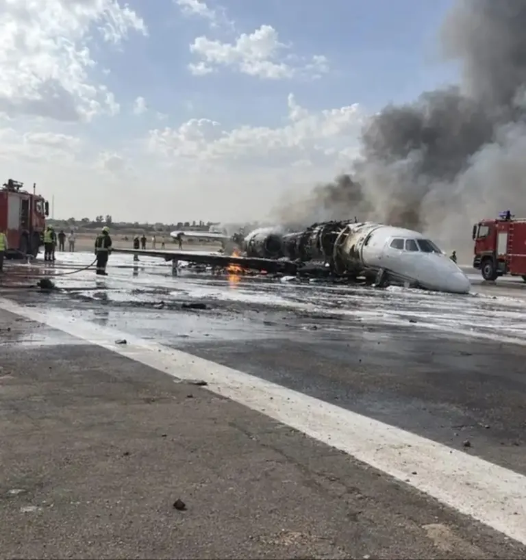 Pilotos são detidos por estarem embriagados em voo acidentado - Studio TV
