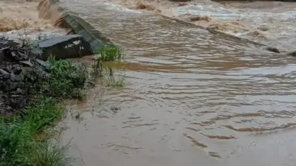 Ponte na divisa entre Nova Prata e Protásio Alves fica submersa na Comunidade de São Miguel - Studio TV