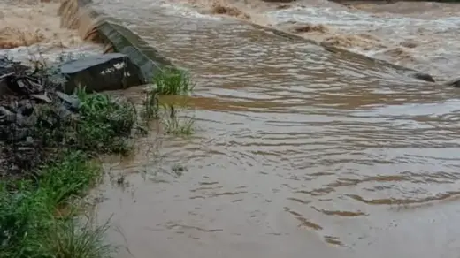 Ponte na divisa entre Nova Prata e Protásio Alves fica submersa na Comunidade de São Miguel - Studio TV