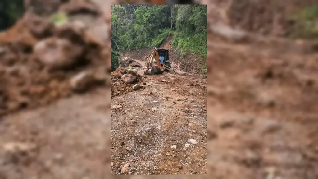 Prefeitura de Vila Flores atualiza situação das estradas após fortes chuvas - Studio TV