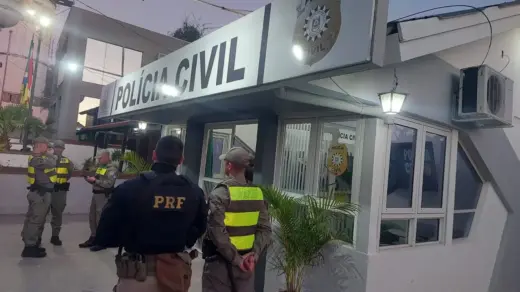 PRF e Brigada Militar prendem casal suspeito de aplicar golpes na Expointer - Studio TV