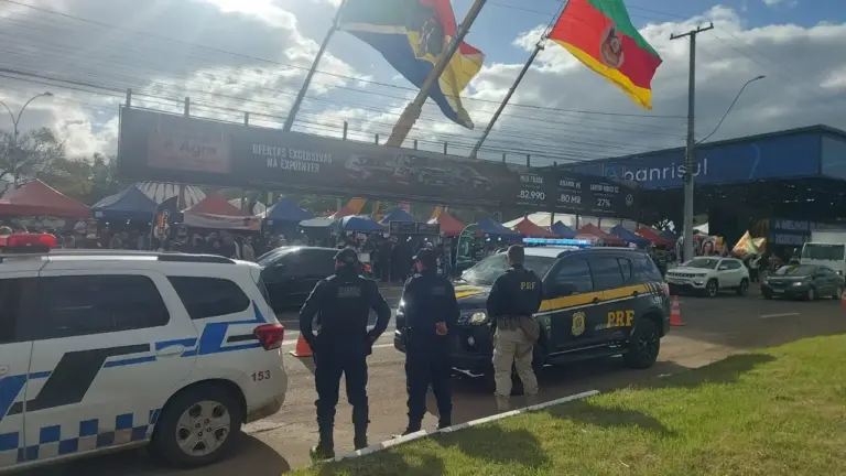 PRF e GCM prendem flanelinha após tentativa de fuga durante a Expointer - Studio TV