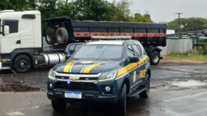 PRF flagra caminhão com 25 toneladas de excesso de peso no RS - Studio TV