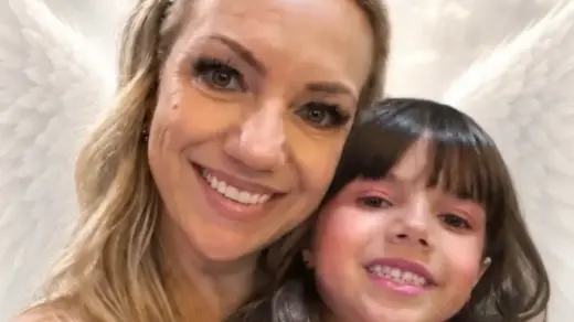 Professora morre quase cinco meses após acidente que também matou a filha - Studio TV