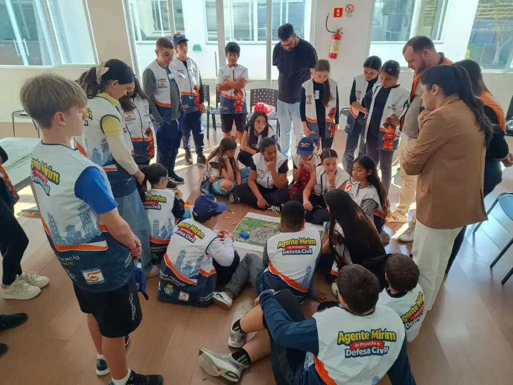 Projeto Agente Mirim capacita alunos para situações de emergência em Veranópolis - Studio TV