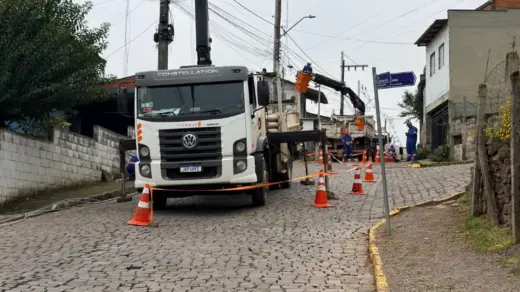 RGE realiza grande operação de modernização da rede elétrica no bairro Santo Antônio, em Veranópolis - Studio TV
