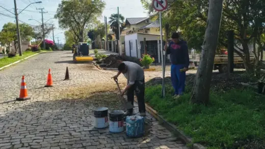 Rua Silvério de Araújo passa a ter sentido único em Nova Prata - Studio TV
