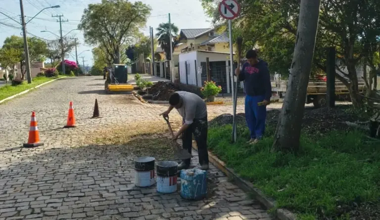 Rua Silvério de Araújo passa a ter sentido único em Nova Prata - Studio TV