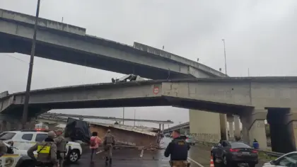 Sem cinto, motorista e passageiro morrem após caminhão cair da Ponte Nova do Guaíba, diz PRF - Studio TV