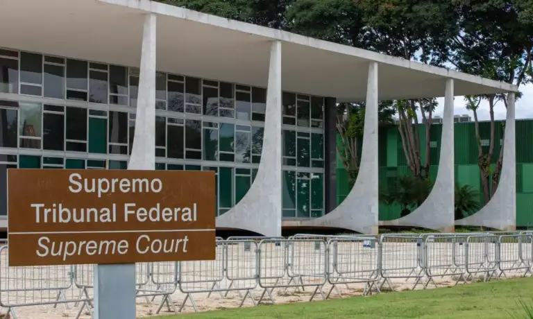 STF analisa nesta terça-feira possível investigação sobre Moraes e Vorcaro - Studio TV