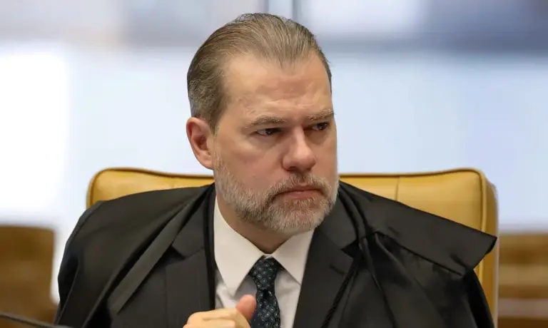Dias Toffoli libera campanha de Renan Santos na internet e restabelece recursos eleitorais - Studio TV