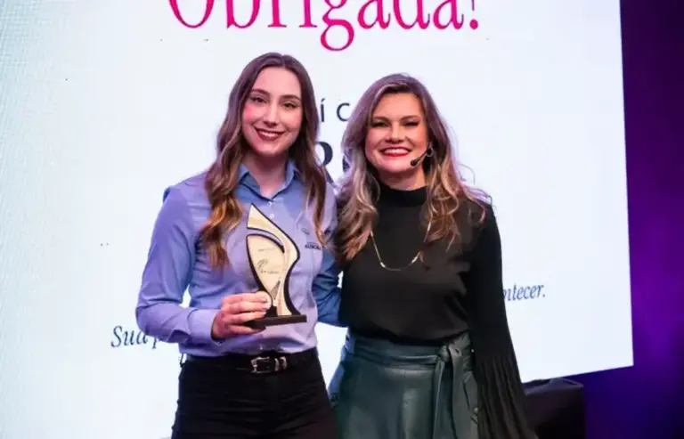 Vice-presidente da Vinícola Aurora é homenageada no 1º Prêmio Campo e Batom da Expointer - Studio TV