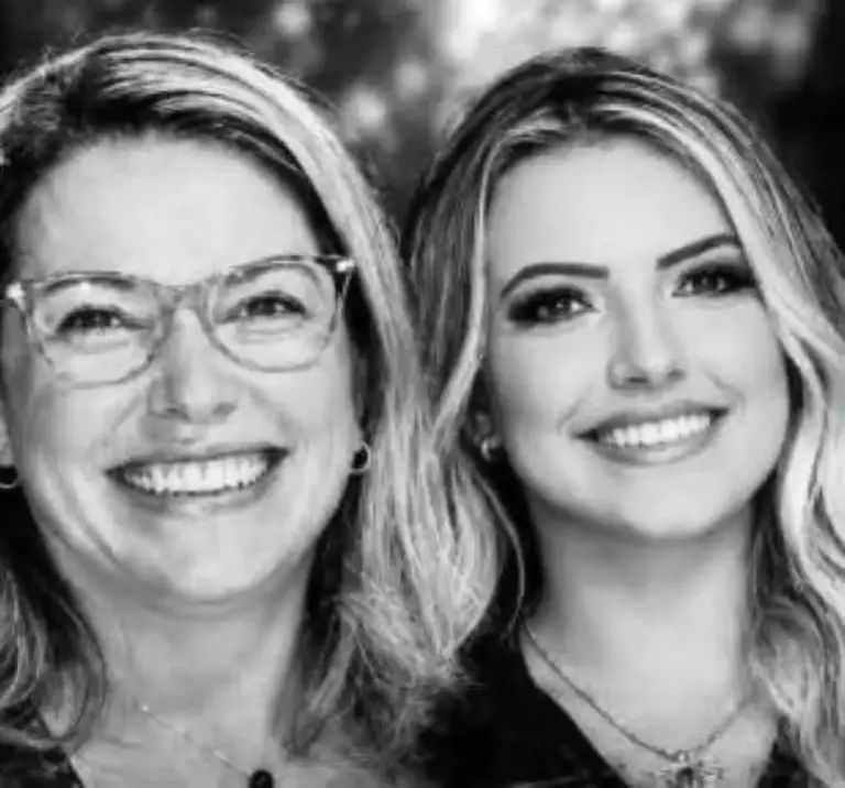Mãe e filha morrem vítimas de câncer em intervalo de apenas 10 horas - Studio TV
