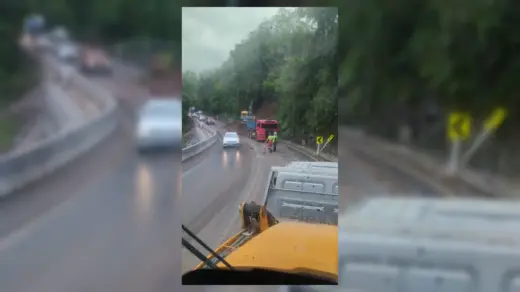 Trânsito fica lento na Serra das Antas entre Veranópolis e Bento Gonçalves na manhã deste sábado - Studio TV