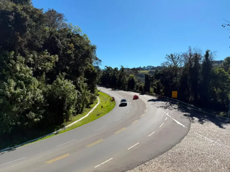 Trânsito segue liberado na BR-470, na Serra das Antas, nesta quarta-feira - Studio TV