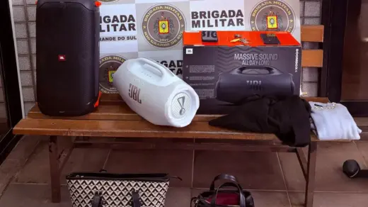 Trio é preso após tentativa de furto a notebooks em São Marcos - Studio TV
