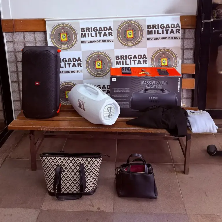 Trio é preso após tentativa de furto a notebooks em São Marcos - Studio TV
