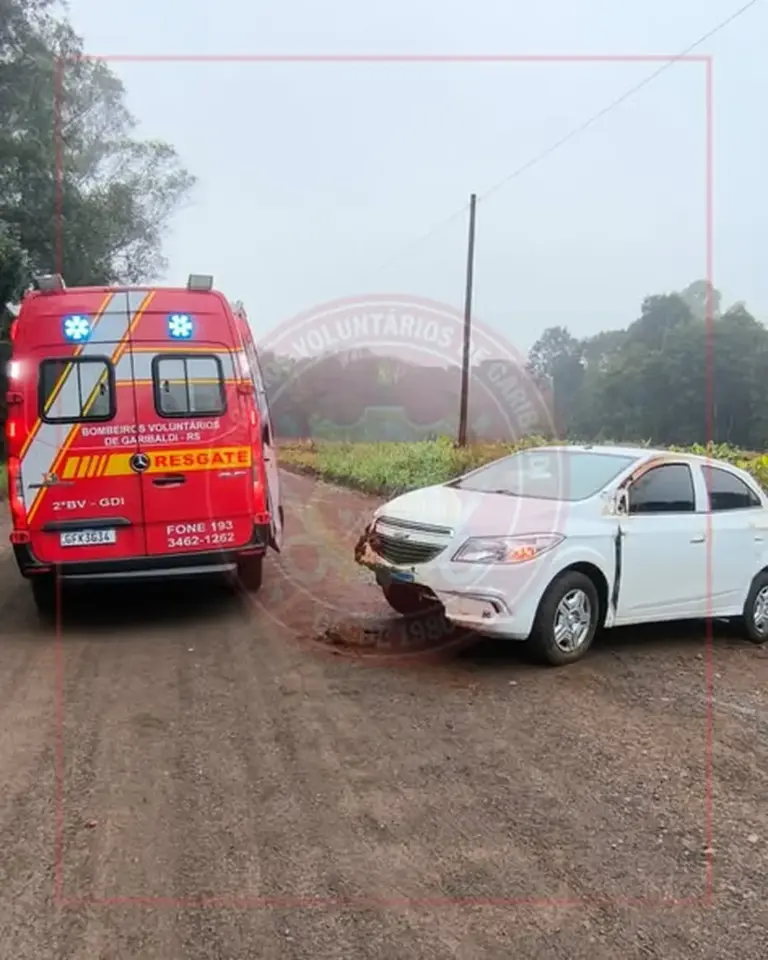 Veículo tomba e deixa uma pessoa ferida em Garibaldi - Studio TV
