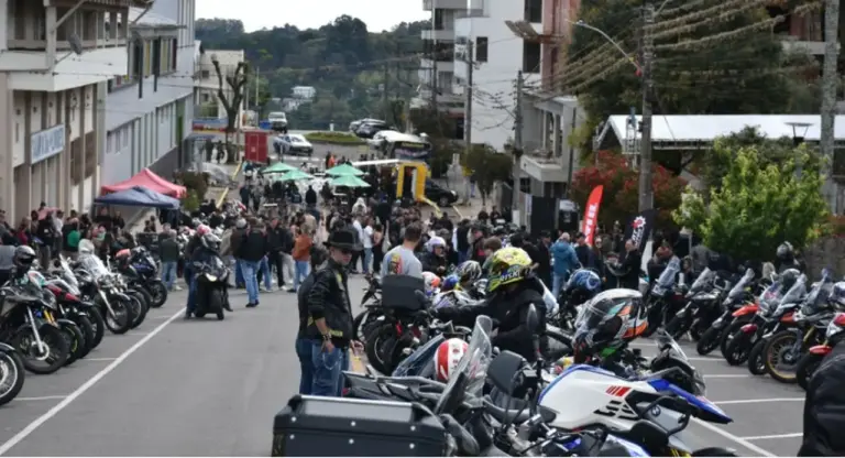 1º MotoMel reúne mais de mil motociclistas e recebe avaliação positiva em Veranópolis - Studio TV
