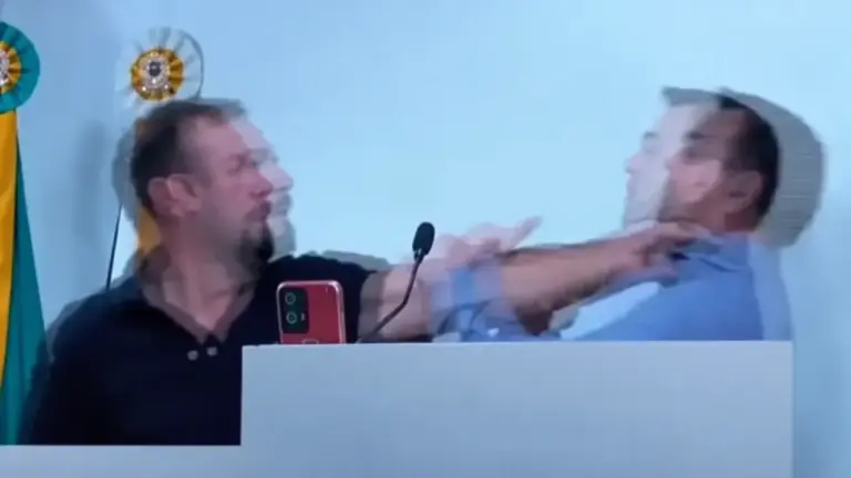 Agressão entre vereadores suspende sessão da Câmara de Campos Borges - Studio TV