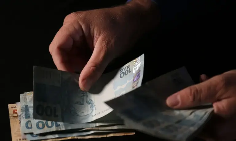 Bets terão que devolver R$ 1,3 bilhão a 26,5 milhões de apostadores; veja quando o dinheiro será pago - Studio TV