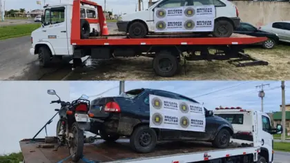 Veículos e motocicleta localizados pela Brigada Militar durante diligências no Litoral Norte