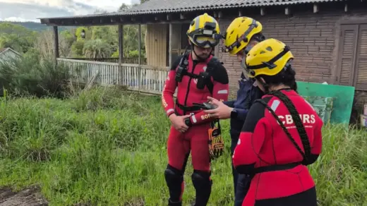 Bombeiros seguem com buscas por homem desaparecido no interior de Gramado - Studio TV