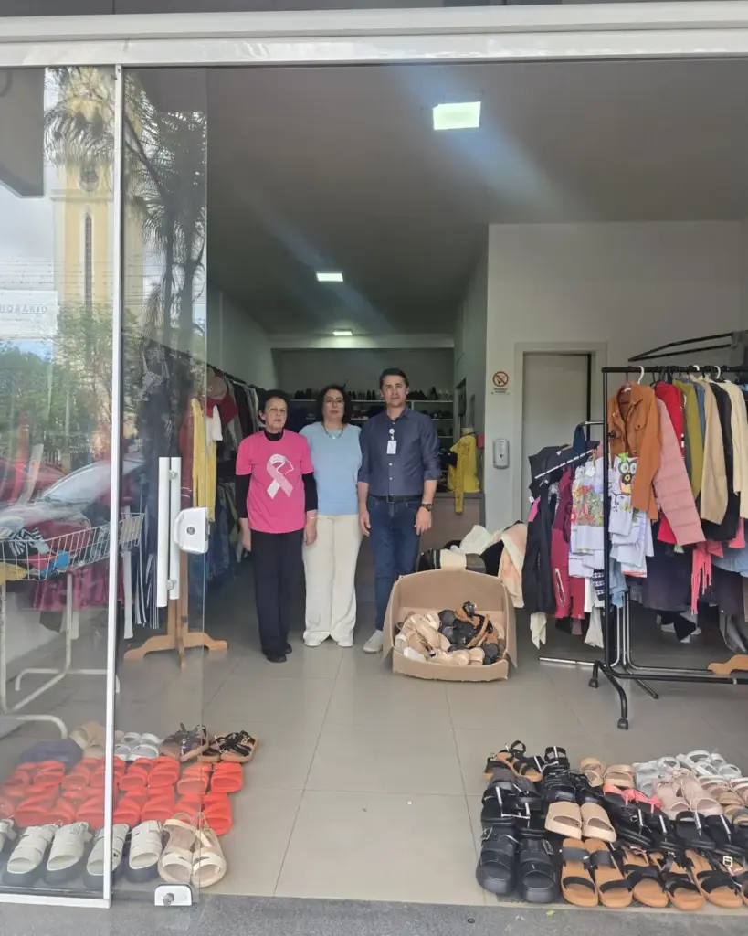 Brechó do Hospital São João Batista recebe cerca de 100 pares de calçados novos que serão vendidos por R$ 20 - Studio TV