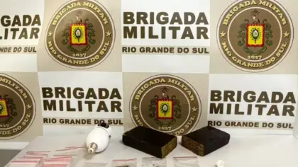 Drogas, balança, câmera e celulares apreendidos pela Brigada Militar em Santo Antônio da Patrulha