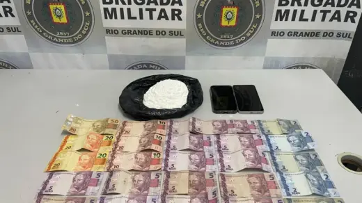 Brigada Militar prende homem com 500 gramas de cocaína em Caxias do Sul - Studio TV