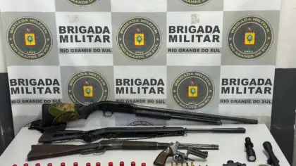 Brigada Militar prende homem e apreende quatro armas de fogo em Caxias do Sul - Studio TV