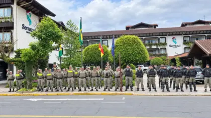 Brigada Militar recebe 50 policiais para reforçar segurança nos eventos natalinos da Região das Hortênsias - Studio TV