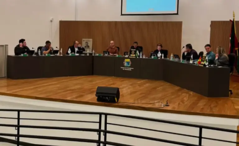 Câmara de Veranópolis aprova seis matérias por unanimidade durante sessão ordinária - Studio TV