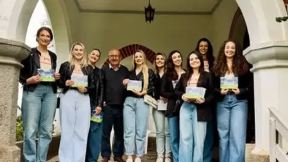 Candidatas à Corte da XII Femaçã percorrem pontos turísticos e conhecem a história e a produção de Veranópolis - Studio TV