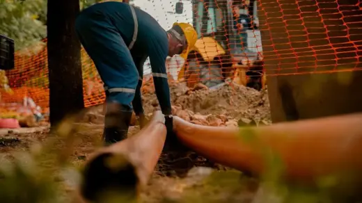 Corsan realiza obras de saneamento e melhorias em ruas de cinco municípios da Serra Gaúcha nesta semana - Studio TV