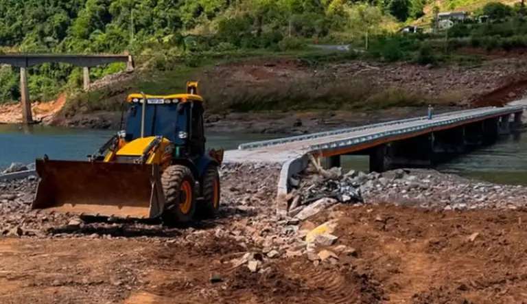 Cotiporã inicia recuperação da cabeceira da ponte sobre o Rio das Antas para restabelecer ligação com Bento Gonçalves - Studio TV